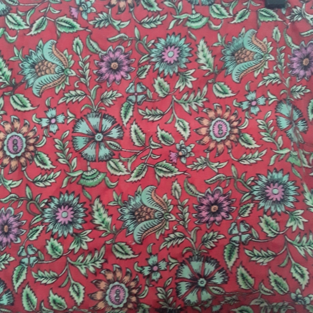 Light cotton beaded beach cover/large shawl - Picture 3 of 3